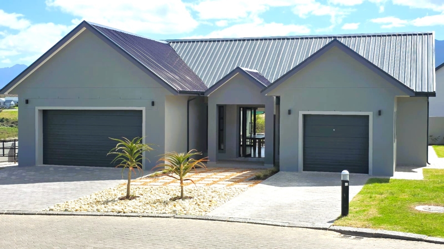 3 Bedroom Property for Sale in Kingswood Golf Estate Western Cape